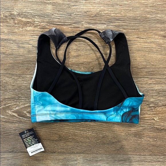 NWT Onzie Women's Size M/L Sports Bra Yoga Pod Mudra Bra Smoky Quartz Blue - Picture 5 of 5